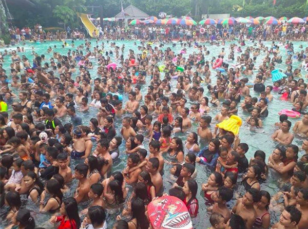 Can you guys still swim? PHOTO: Facebook/Jeffrey Caballero