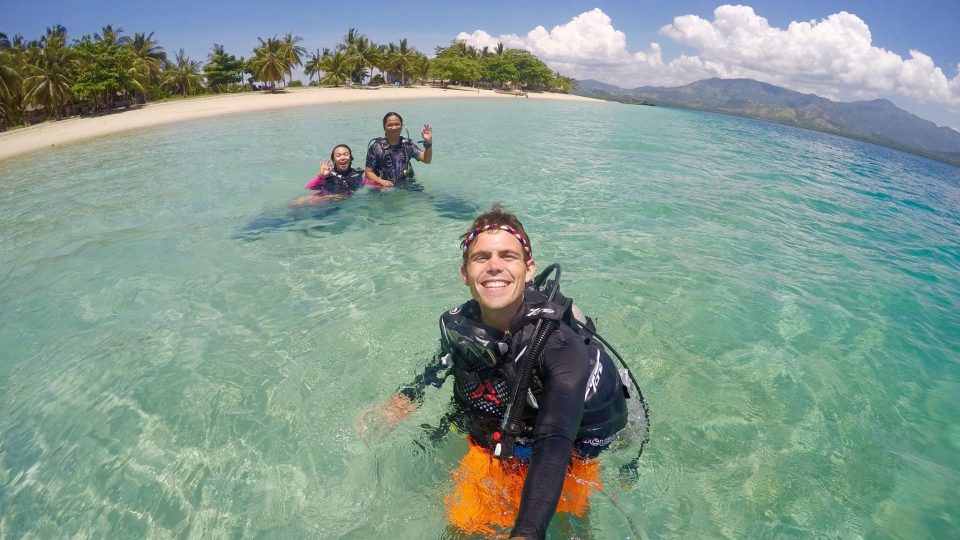 Canadian travel blogger Kyle Jennerman is going around the Philippines and having the time of his life. PHOTO: Facebook/Becoming Filipino