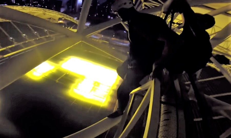 One of the daredevils preparing for his jump. Screenshot: James Sight via Youtube