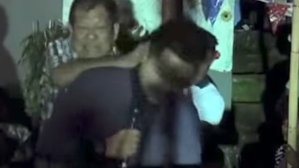 Village captain Kapitan Fred Arthur Agatep slapped the host because he didn’t hear him say his name. PHOTO: Screengrab from GMA News footage