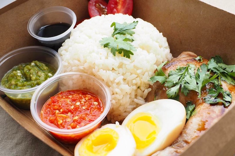 Photo: Makcik Chicken / Facebook